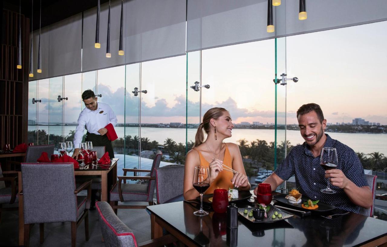Royalton Chic Cancun, An Autograph Collection All-Inclusive Resort - Adults Only Екстериор снимка The View