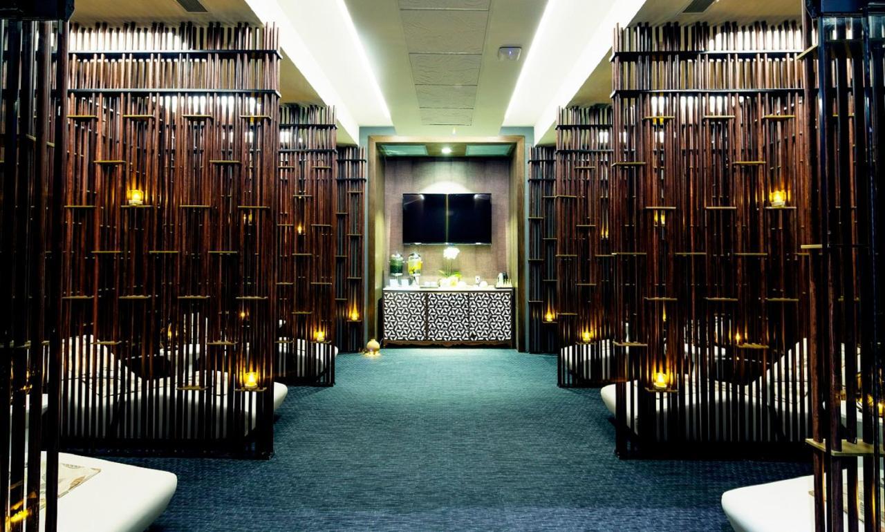 Royalton Chic Cancun, An Autograph Collection All-Inclusive Resort - Adults Only Екстериор снимка The private suite at the airport