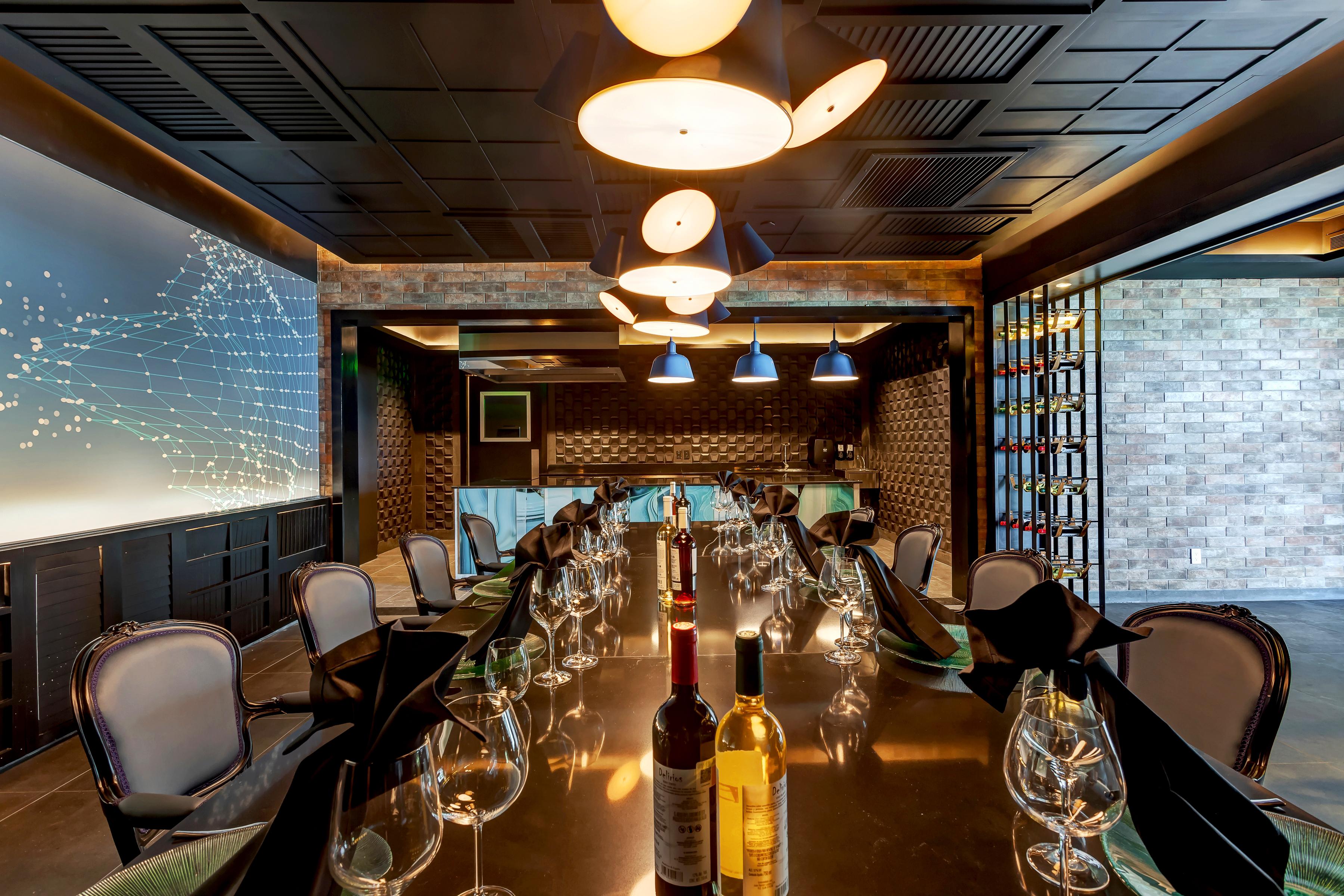 Royalton Chic Cancun, An Autograph Collection All-Inclusive Resort - Adults Only Екстериор снимка The Wine Bar