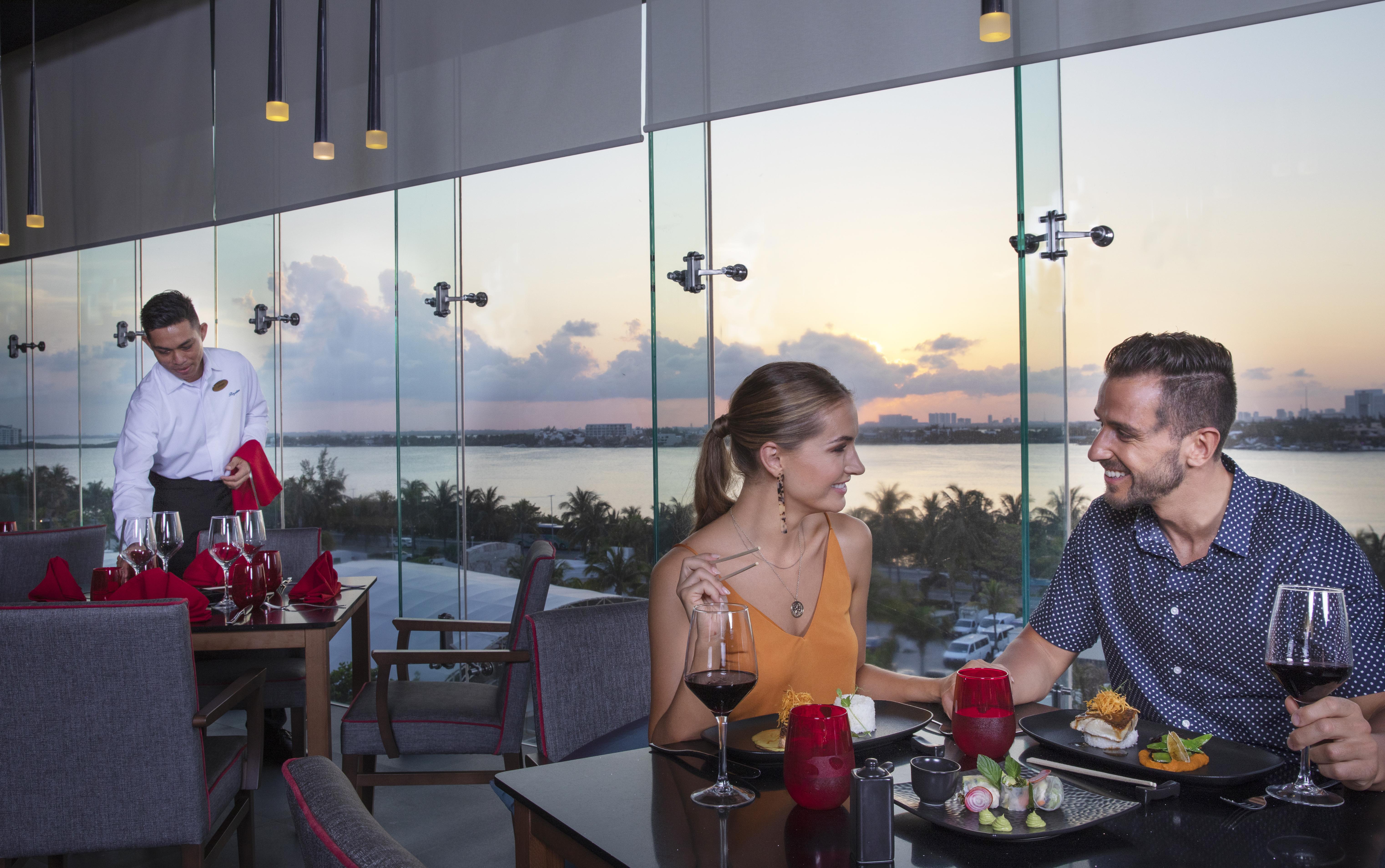 Royalton Chic Cancun, An Autograph Collection All-Inclusive Resort - Adults Only Екстериор снимка The View
